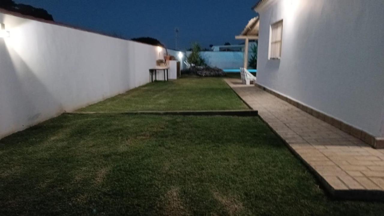Las Casitas De La Barrosa Con Jardin Y Piscina Chiclana de la Frontera Eksteriør billede